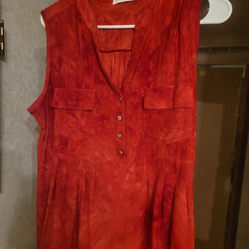 Women's Sleeveless Red Top